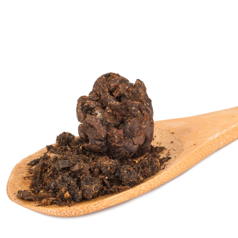 pasieka-morawskich-propolis-surowiec-na-drewnianej-lyzce