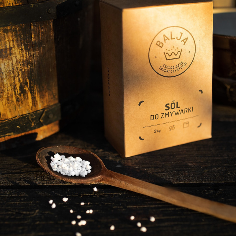 balja-sol-do-zmywarki-2-kg-opakowanie-drewniana-lyzka-z-sola