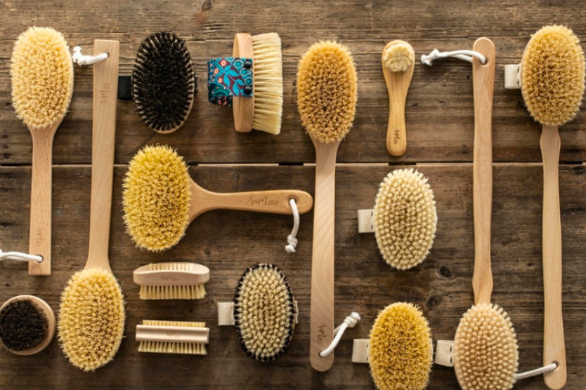 anmar-brush-polski-producent-naturalnych-szczotek-do-masazu-ciala-twarzy-szyi-i-dekoltu