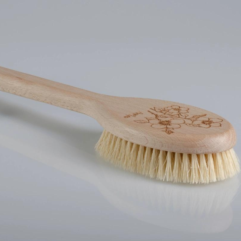 anmar-drewniana-szczotka-do-masazu-ciala-na-mokro-i-do-sauny-kawiat-z-raczka