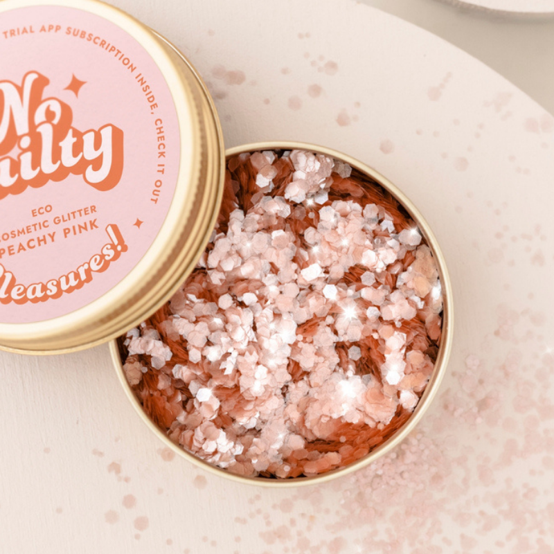 ministerstwo-dobrego-mydla-bio-ekologiczny-biodegradowalny-brokat-peachy-pink-10g-ekologiczny-piegi-dekolt-pol-transparentny-blask-opakowanie-do-makijazu-na-oczy-policzki
