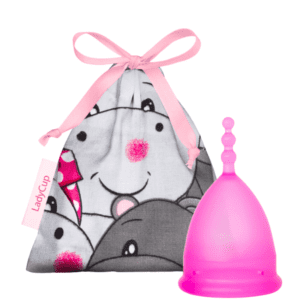 lady-cup-rewolution-hipoalergiczny-kubeczek-menstruacyjny-z-silikonu-medycznego-rozowy-rozmiar-s-l-zero-waste (4)