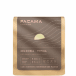 kawa ziarnista Colombia Typica 250g Pacama Coffee w kraftowej torebce na białym tle